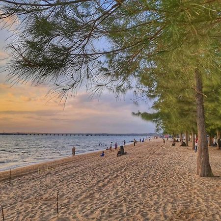 Mutiara Melaka Beach Resort By Glex Tangga Batu Eksteriør billede