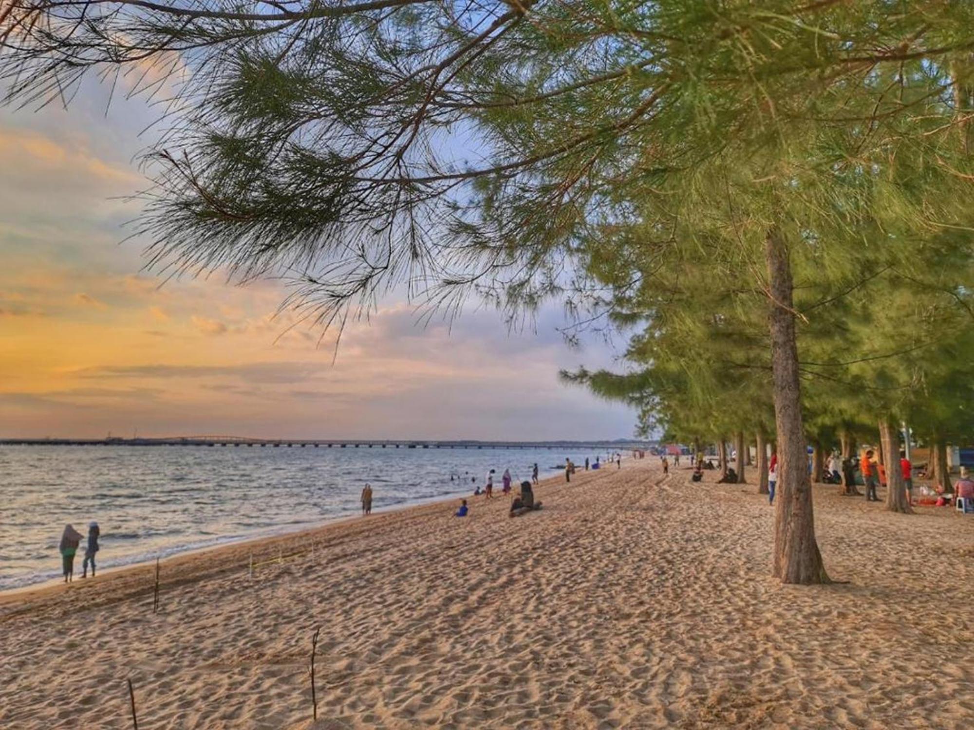 Mutiara Melaka Beach Resort By Glex Tangga Batu Eksteriør billede