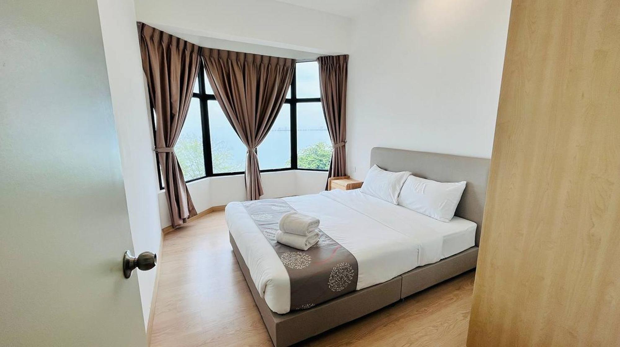 Mutiara Melaka Beach Resort By Glex Tangga Batu Eksteriør billede