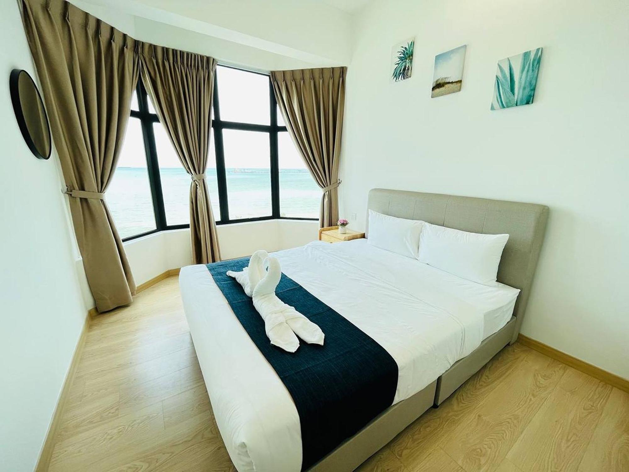 Mutiara Melaka Beach Resort By Glex Tangga Batu Eksteriør billede