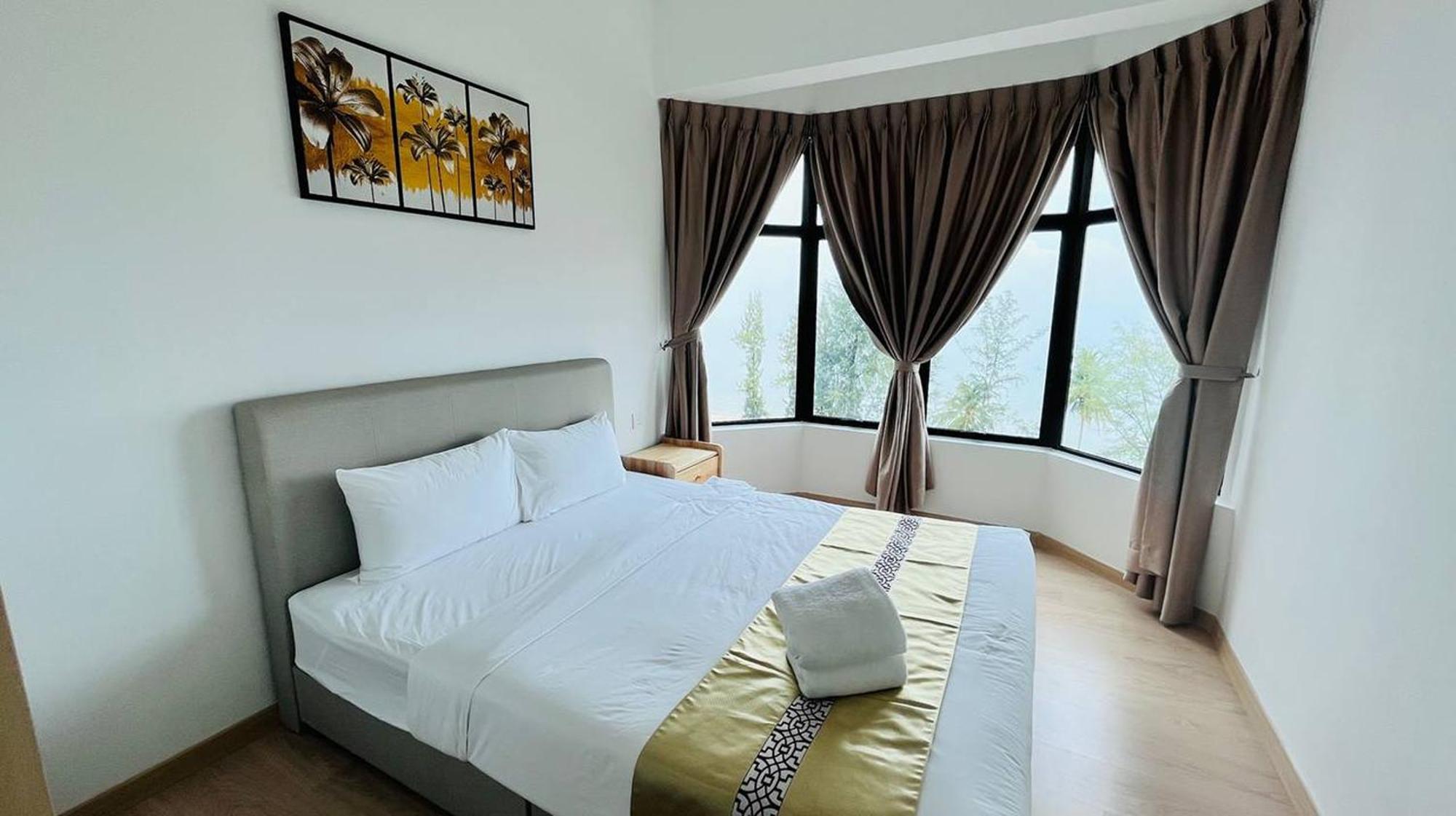 Mutiara Melaka Beach Resort By Glex Tangga Batu Eksteriør billede